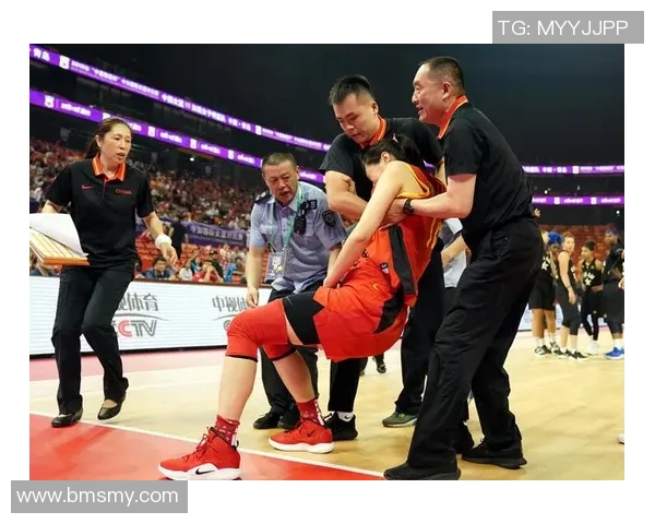 杨芳专访:从青涩球员到篮球教练的成长与思考 杨芳专访:从青涩球员到篮球教练的成长与思考