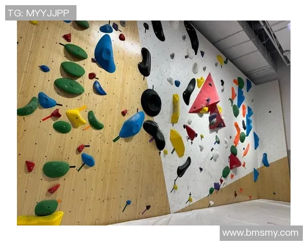 攀岩新手必看:掌握节奏与技巧的全面入门指南 攀岩新手必看:掌握节奏与技巧的全面入门指南